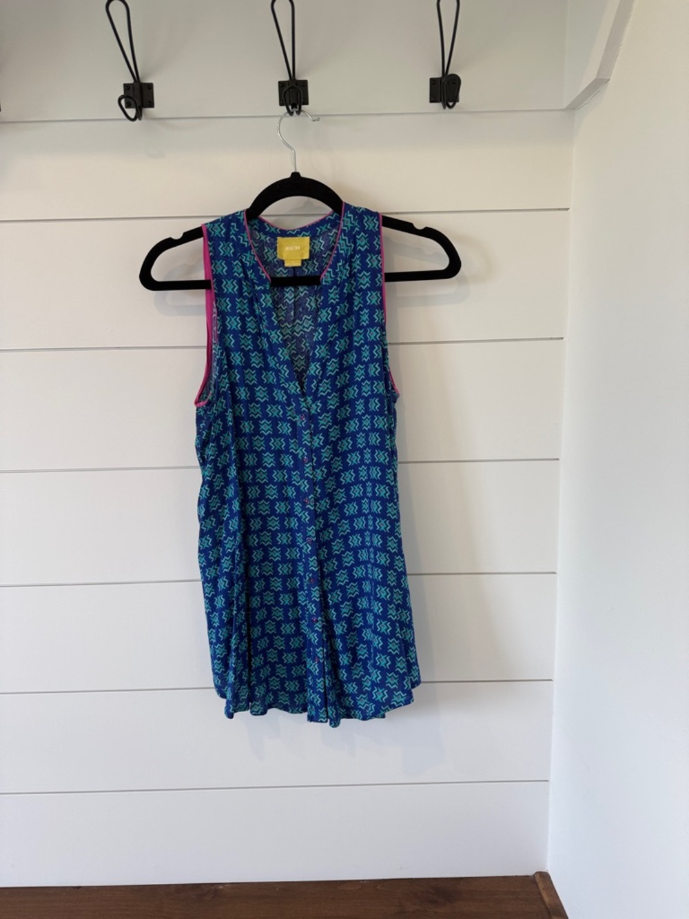 Maeve Blue Patterned Sleeveless Tank with Pink Trim Size 4